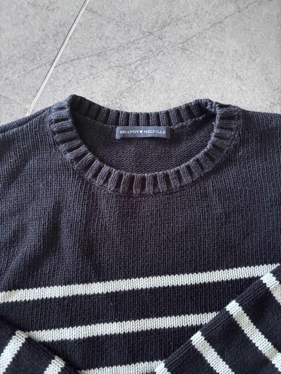 Brandy Melville Lotti di vestiti: Kleiderpaket Brandy Melville / Subdued Pullover/Sweatshirt – Usato da Dörflingen venduto da liviaaa.w 4