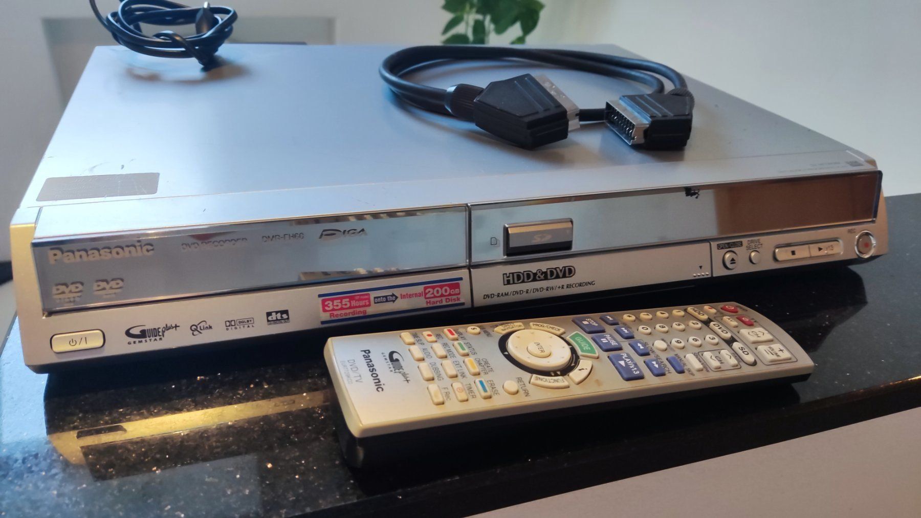 Panasonic Multimediaplayer & Streamer: HDD & DVD Player DMR-EH60 von PANASONIC – Gebraucht aus Horgen von Amanda30 7