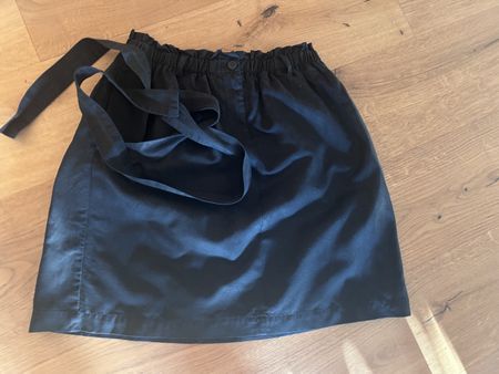 Marc O'Polo Rock schwarz Groesse 34 guter Zustand