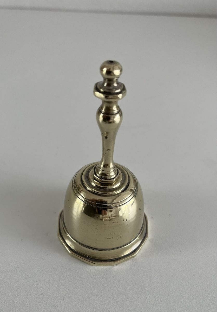 Cloches & sonnailles: alte Tischglocke – D'occasion à Wetzikon ZH par seli03 5