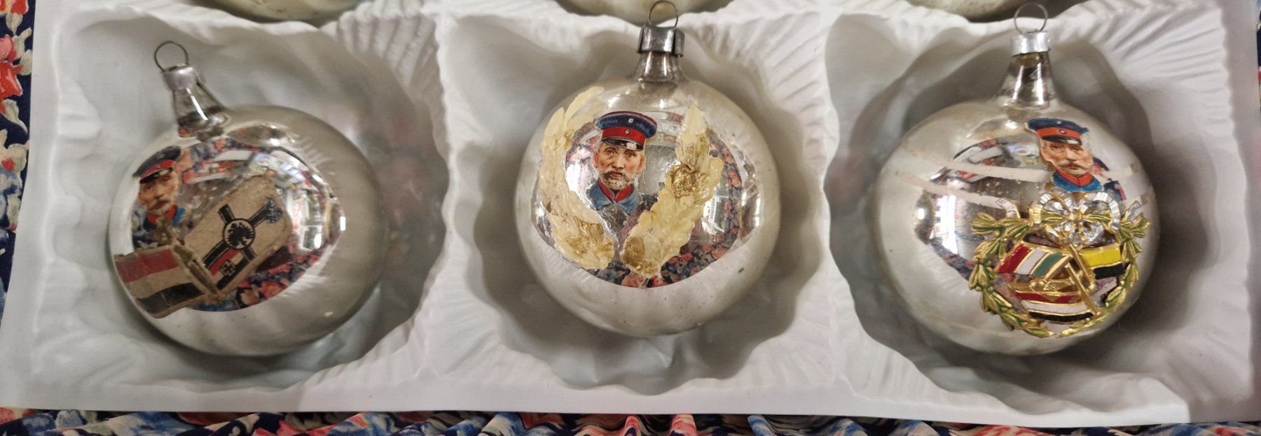 Toutes les décorations: 10 WEIHNACHTSKUGELN AUS DEM 1 WELTKRIEG – D'occasion à Bilten par Mic2022 2