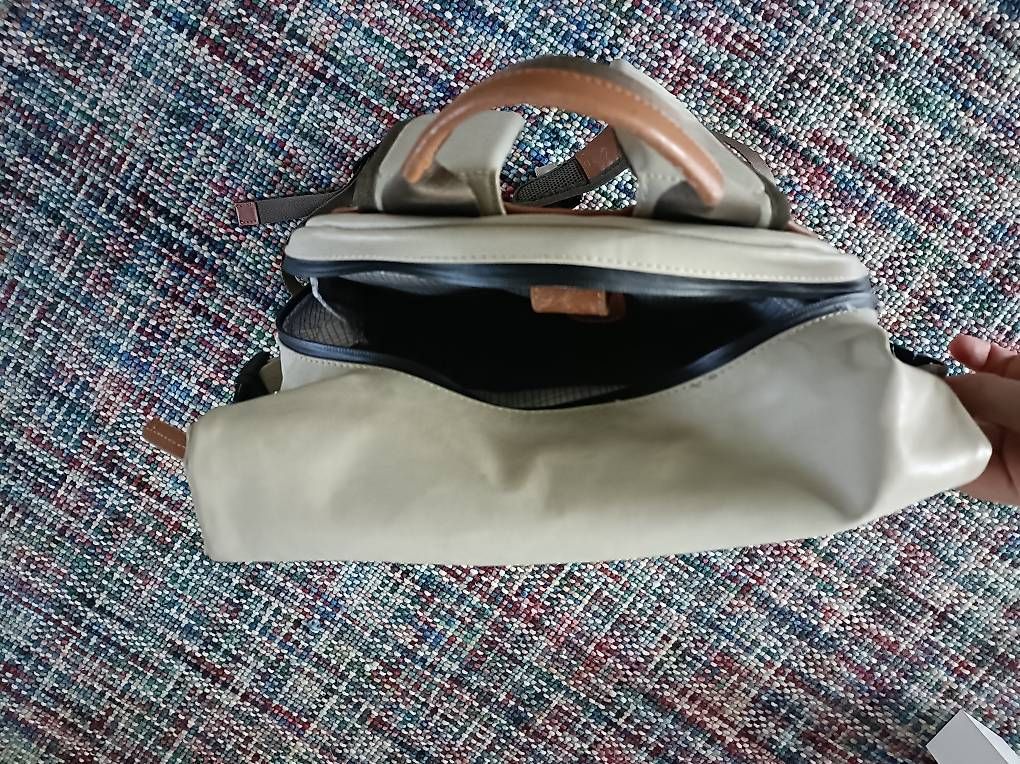 Aunts & Uncles Zaini: Aunts & Uncles Japan Tokio Dust Rucksack – Usato da Langenthal venduto da chliMo 4