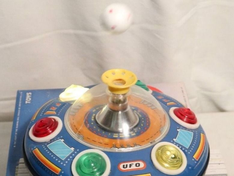 Jouets: UFO Raumschiff mit schwebendem Ball Bump-N-Go – Neuf (Voir description) à Eschenbach SG par Astalavista 2