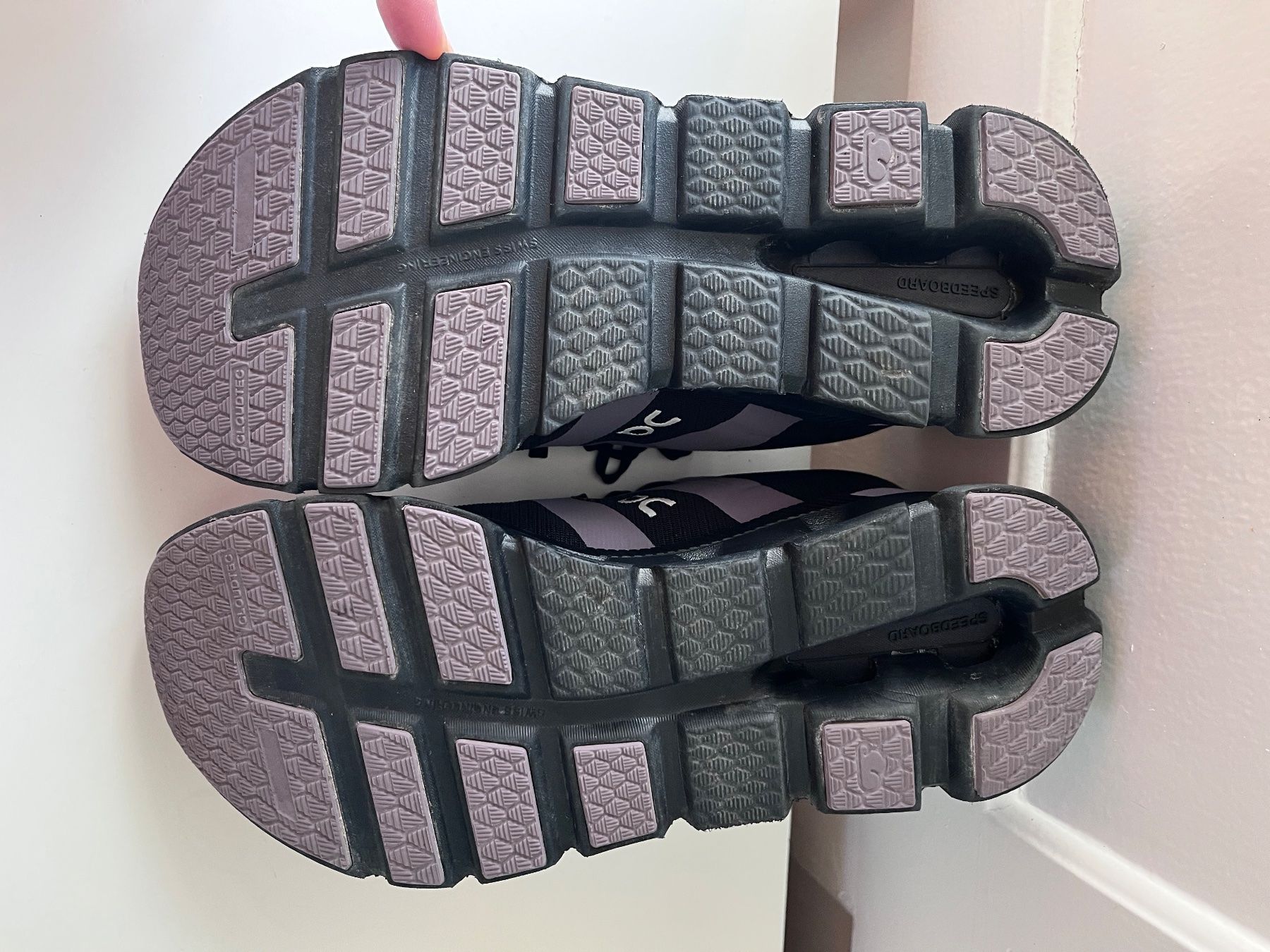 On Damenschuhe: ON Cloudtec – Gebraucht aus Tuggen von bin_pg9d 3