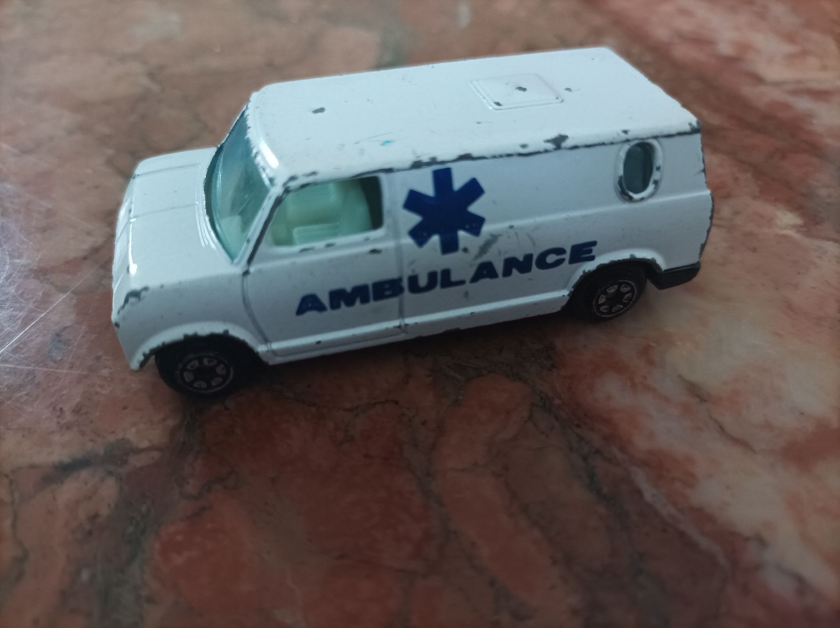 Matchbox Modellini d'auto: Matchbox / Majorette coole Minivan – Usato da Liebefeld venduto da PoloLePoulpe 5