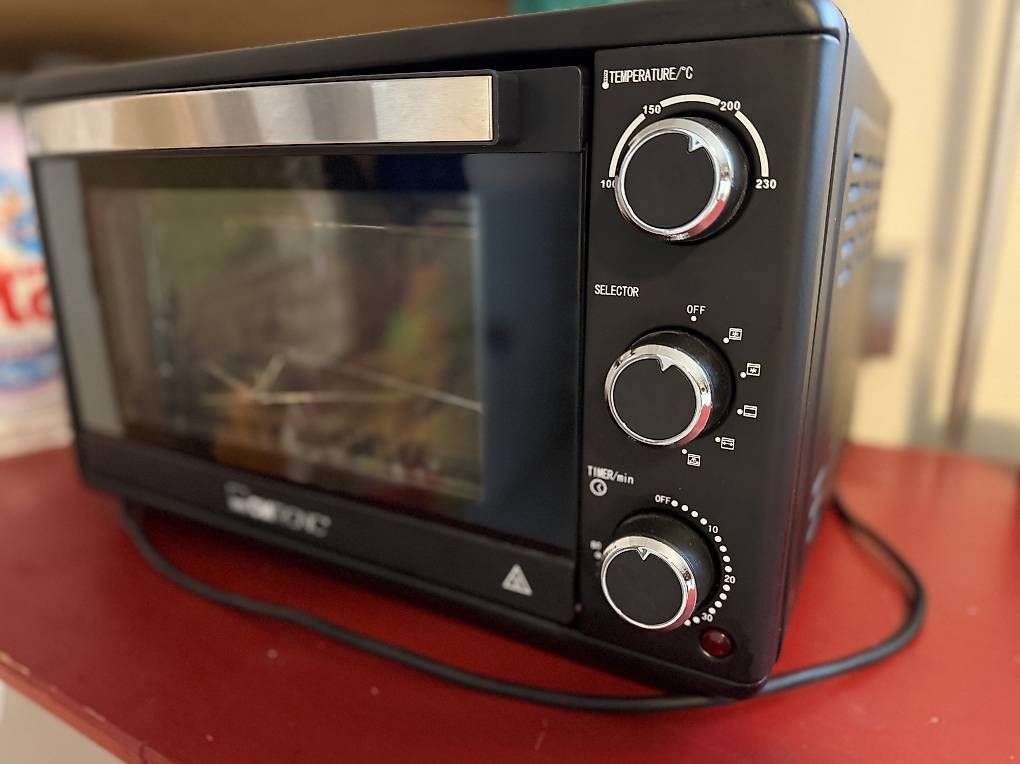 Fours: Backofen mit Grillfunktion – D'occasion à Schwarzenberg LU par Ocean340