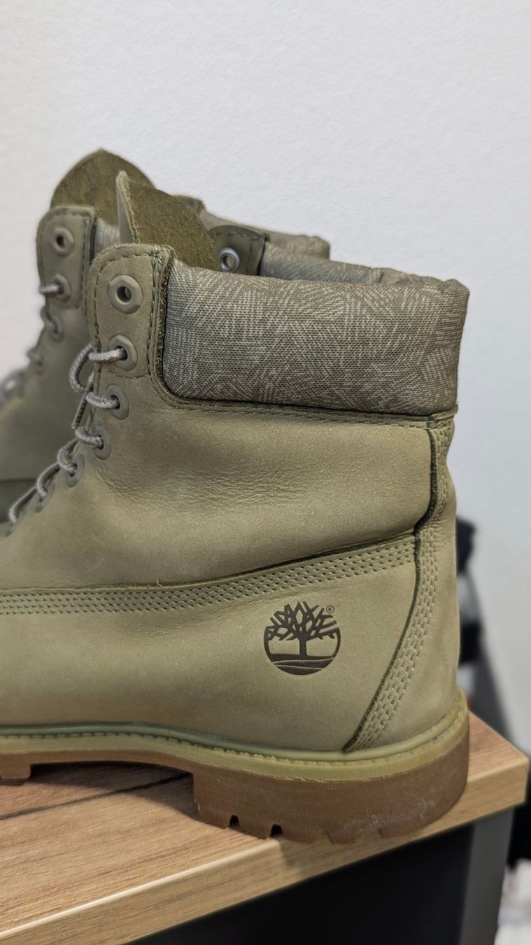 Timberland Scarpe da uomo: Bottes Timberland, taille 43, couleur olive, comme neuf – Usato da Coeuve venduto da Laskezz 1