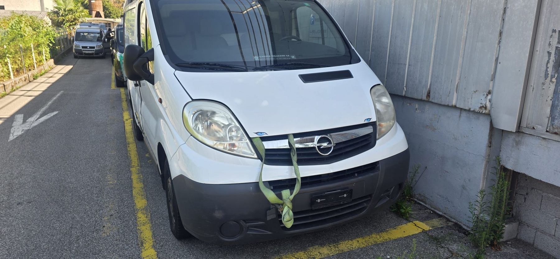 Opel Veicoli commerciali: Opel Vivaro Turbo Diesel – Difettoso da Bellinzona venduto da AbPlatz83 2
