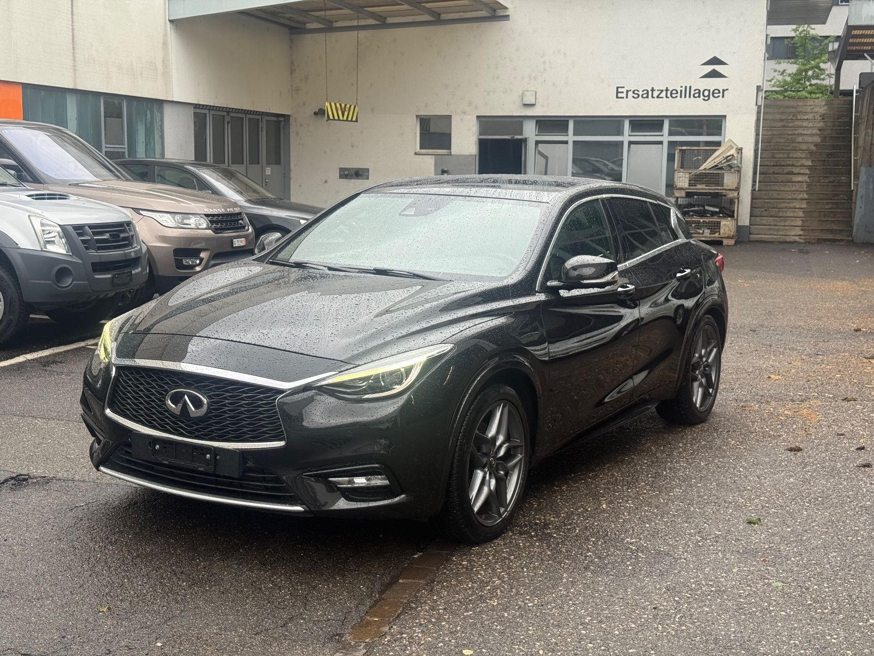 Infiniti Automobili: Infinity q30 4x4 – Usato da Fahrweid venduto da jaf_2rzj