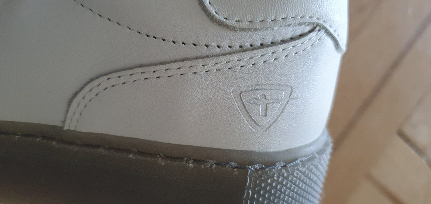Tamaris Scarpe da donna: Tamaris Sneaker Weiss Gr. 38 – Nuovo (secondo la descrizione) da St. Gallen venduto da rid_2fs2 5