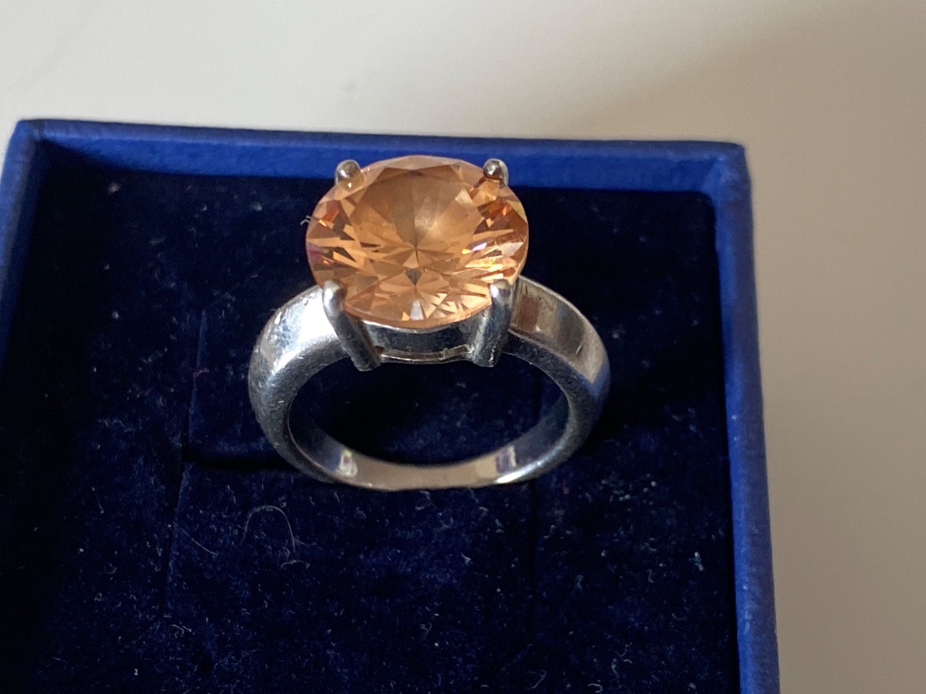 Anelli: Sterling Silber Ring mit Grosse Citrin  Stein 52g – Usato da Läufelfingen venduto da Alles_Garantie
