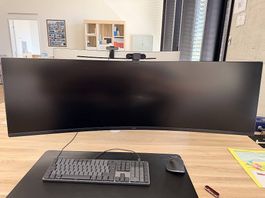 Samsung Viewfinity 49 Zoll Monitor