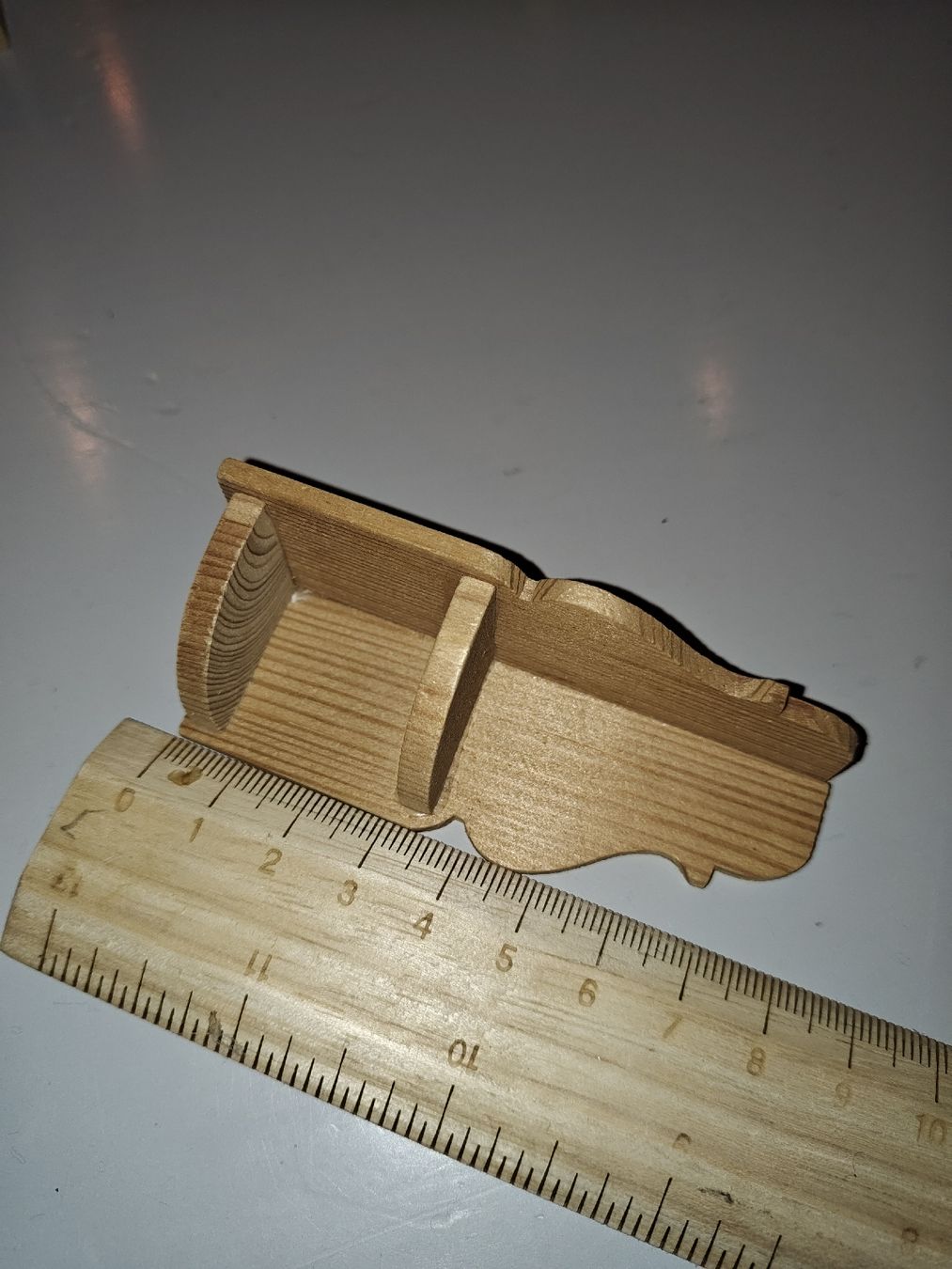 Case e mobili per bambole: Mini Eckregal Holz fürs Puppenhaus  – Usato da Feldbach venduto da Lizze 2