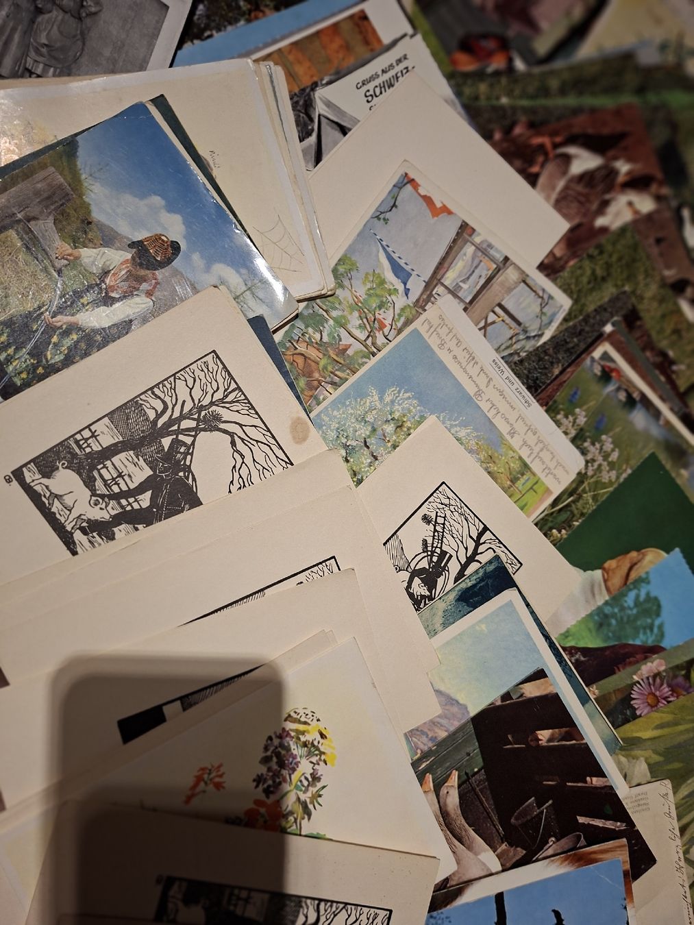 Cartoline postali: Kiste mit Kitch und anderen Karten / Postkarten – Usato da Balgach venduto da SIMEON27 4