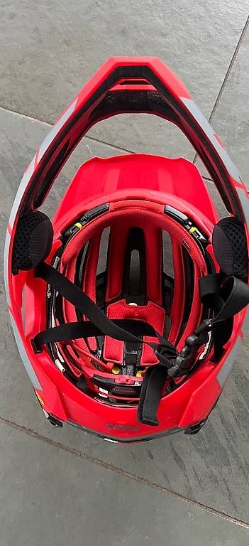 Caschi: Integrall Helm BELL super air MIPS – Usato da Frauenkappelen venduto da ann_65rk 1