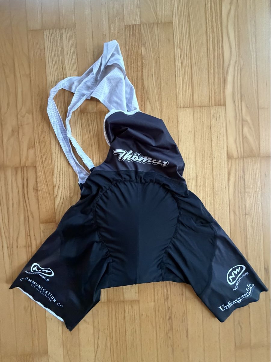 Leibchen & Hosen: Thömus Race-Set – Gebraucht aus Wattwil von Deaken 2