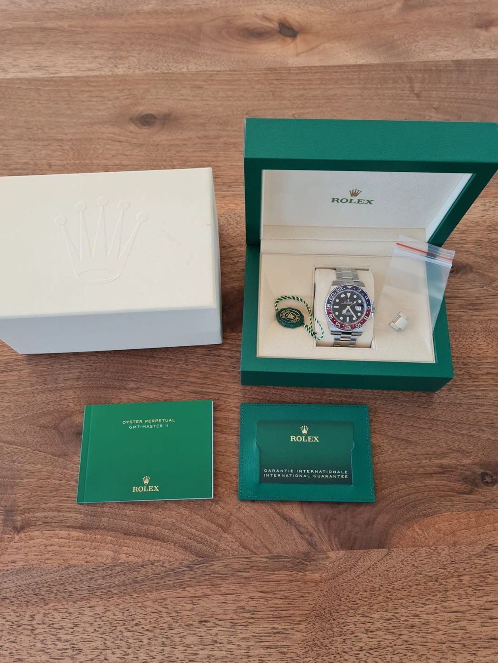 Rolex Orologi: Rolex GMT-Master II 126710BLRO Full Set – Usato da Sursee venduto da watch-hunter13 6