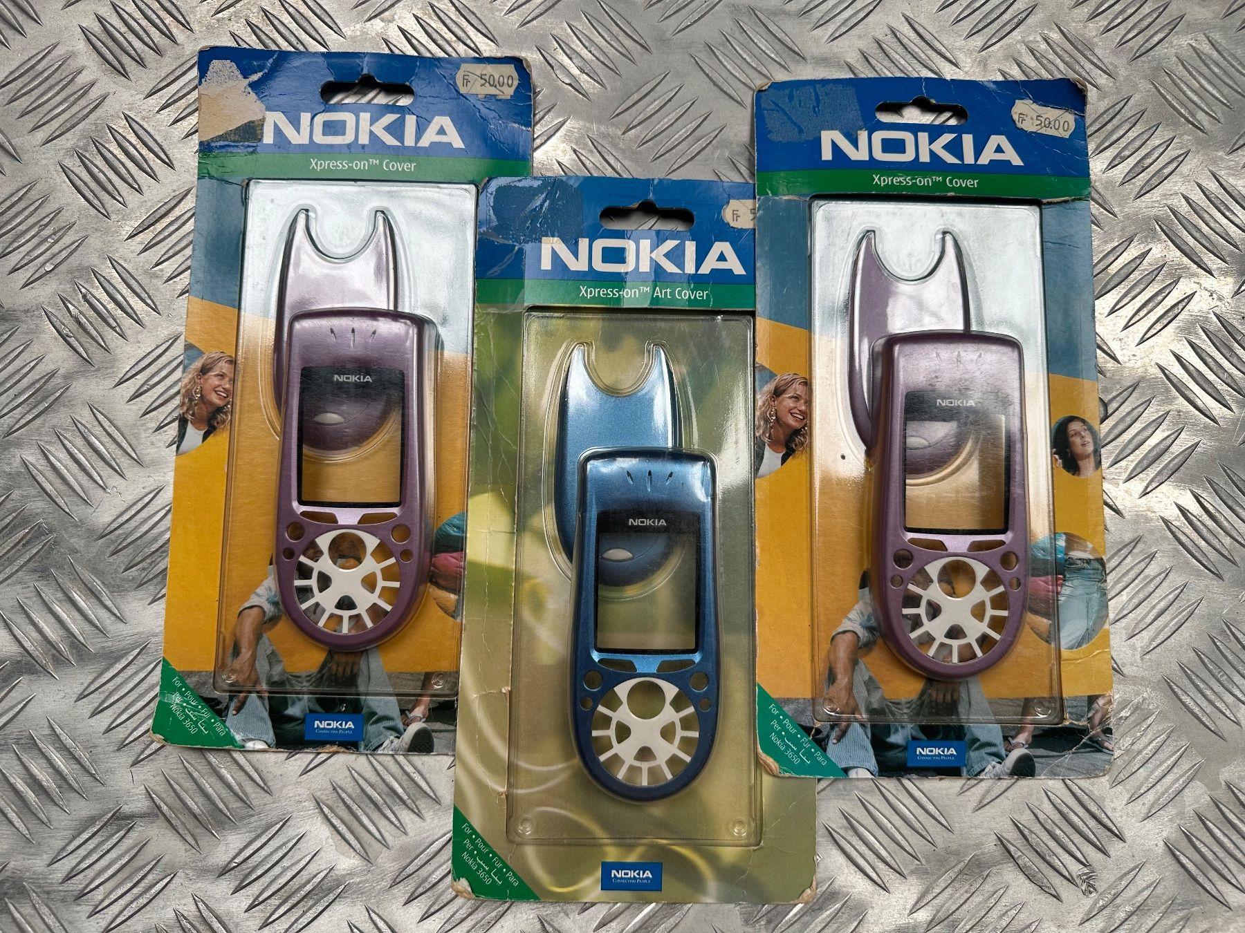 Nokia Coques & Protection écran: Cover per Nokia 3650 Cover blu e viola – Neuf (Voir description) à Sementina par Simo.Auto