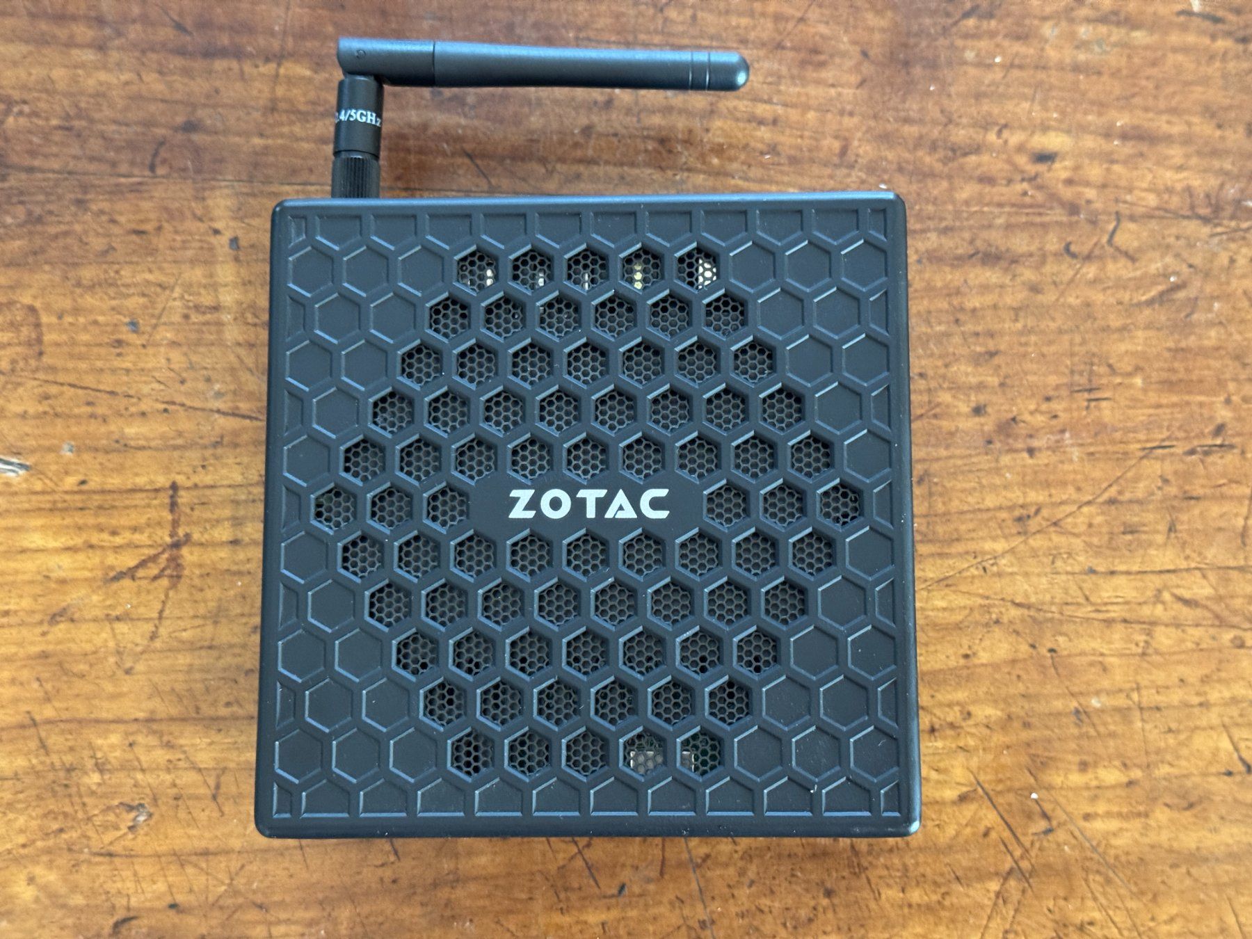 Zotac PC: ZOTAC ZBOX CI320 nano PLUS Silent Mini-PC – Usato da Baden venduto da agglo1 2