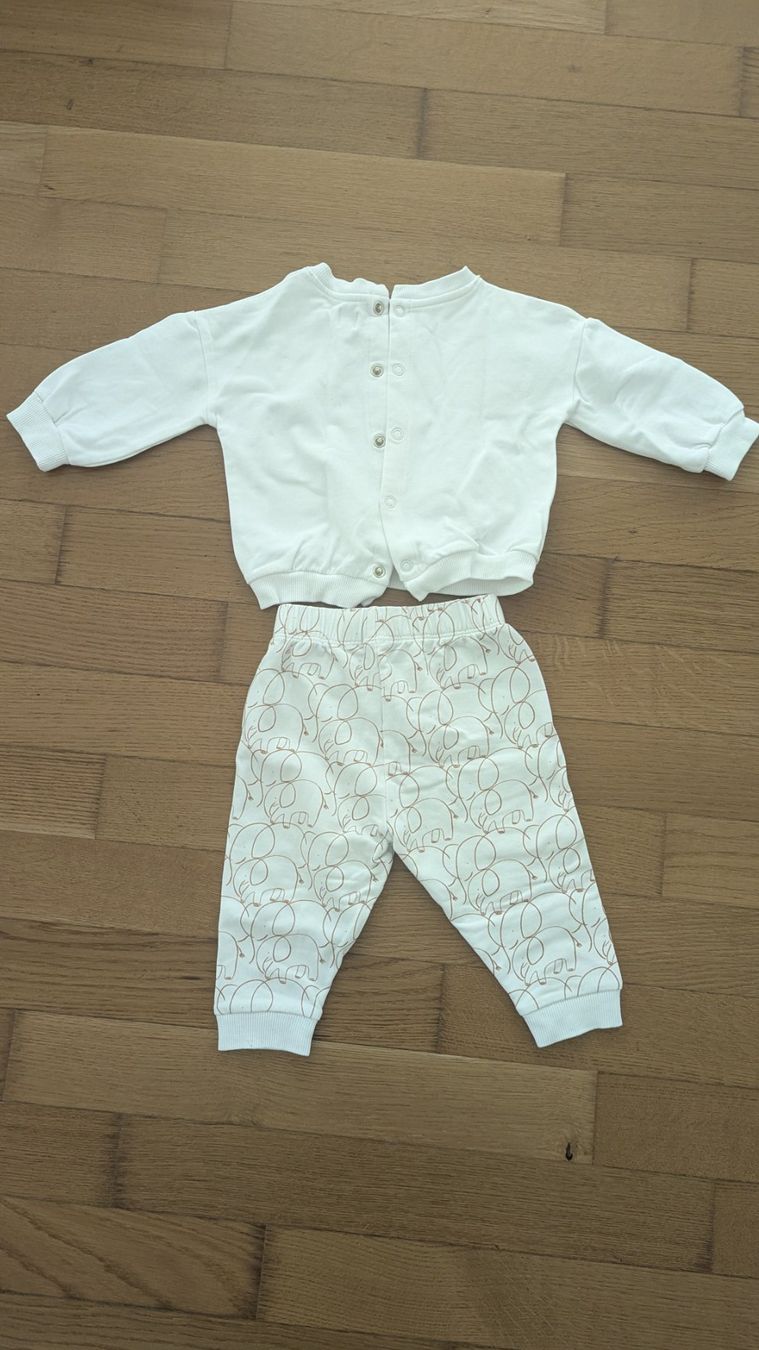 Lotti & Set di vestiti: Baby-Set aus Sweatshirt & Jogginghose, 9M – Usato da Emmen venduto da Mwassuup 1