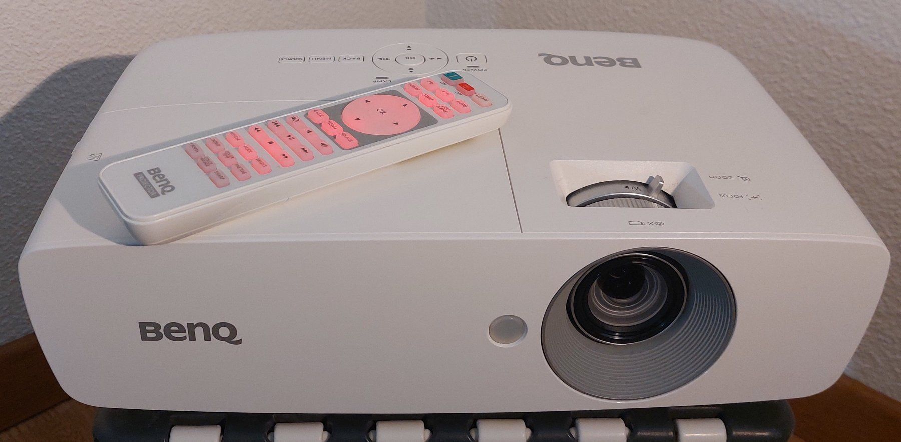 BenQ Proiettori: Full HD Beamer BenQ **hell & mit FUSSBALLMODUS*** – Usato da Bülach venduto da rai_jlr6 5