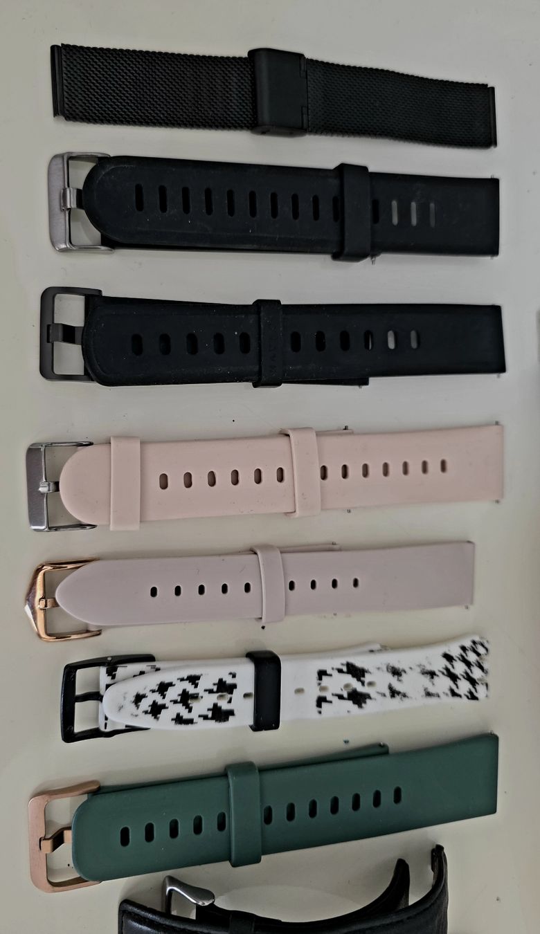 Bracciali & Braccialetti: Uhren Bänder diverse 28 stück – Usato da wetzikon venduto da Bestedienste 2
