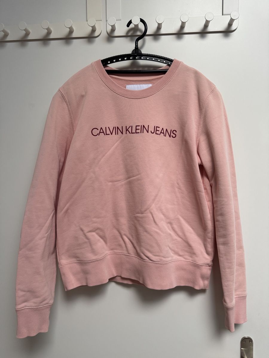 Calvin Klein Maglioni & Felpe: Calvin Klein Pullover Rosa – Nuovo (secondo la descrizione) da Aesch BL venduto da comven