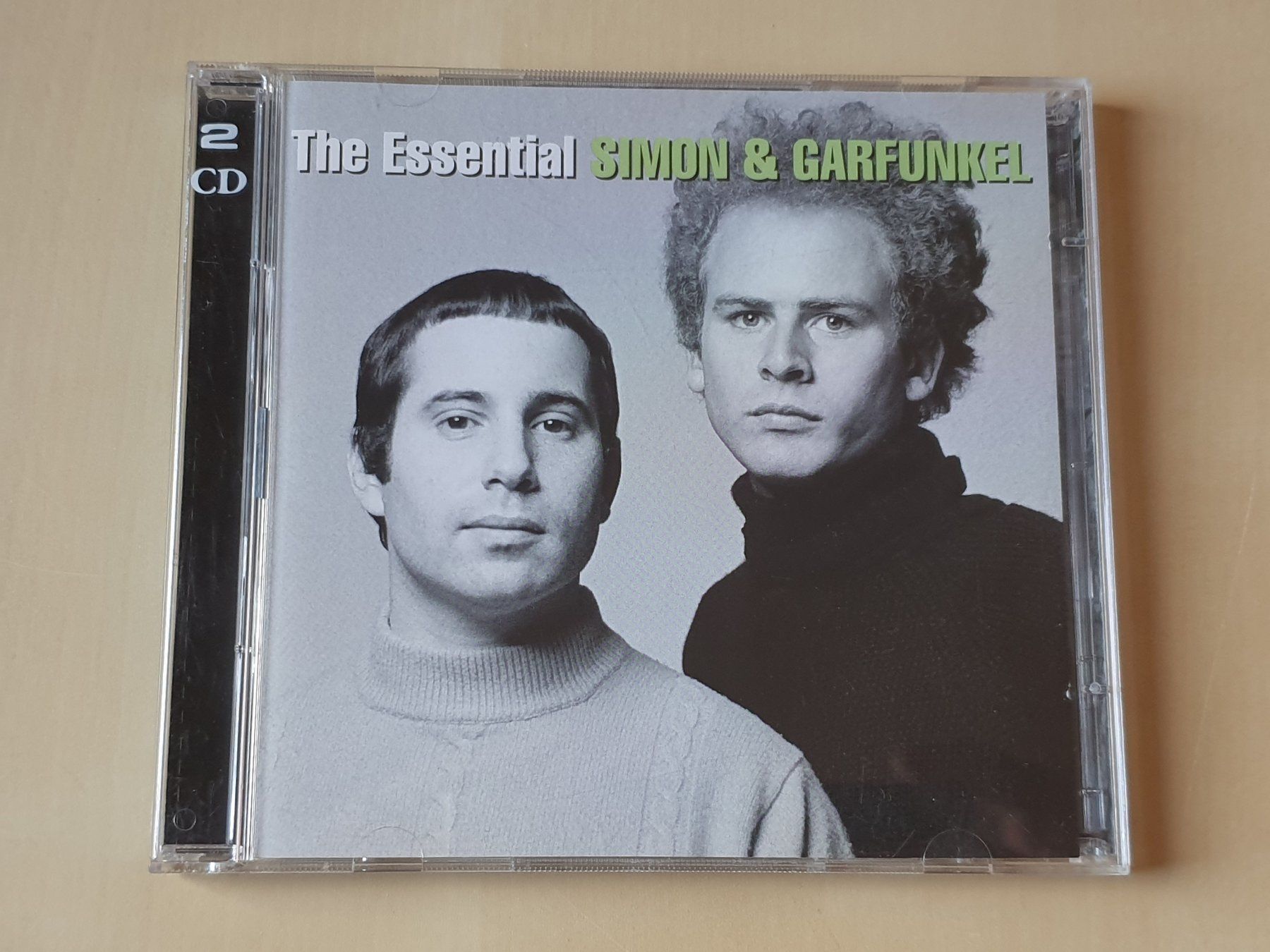 CDs: Essential Simon & Garfunkel – D'occasion à Stansstad par collectorsshop