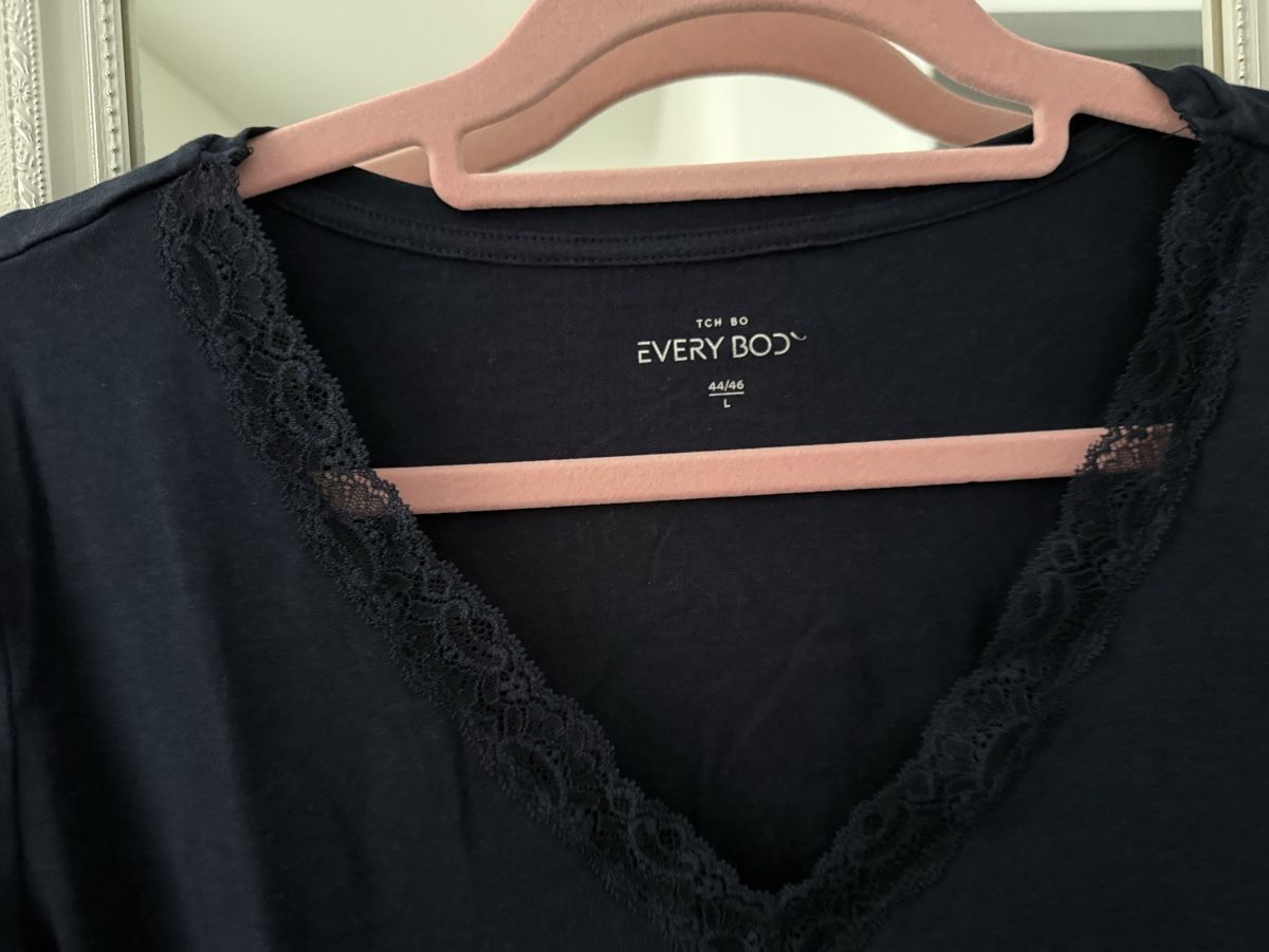 Tchibo Negligees & Pyjamas: Schlafanzugoberteil Grösse 44/46 / L mit Spitzen – Neu (gemäss Beschreibung) aus Pfeffikon LU von pepino17 1