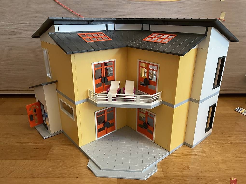 Spielzeuge: Playmobil Häuser & Schiff – Gebraucht aus Zug von elskling 4