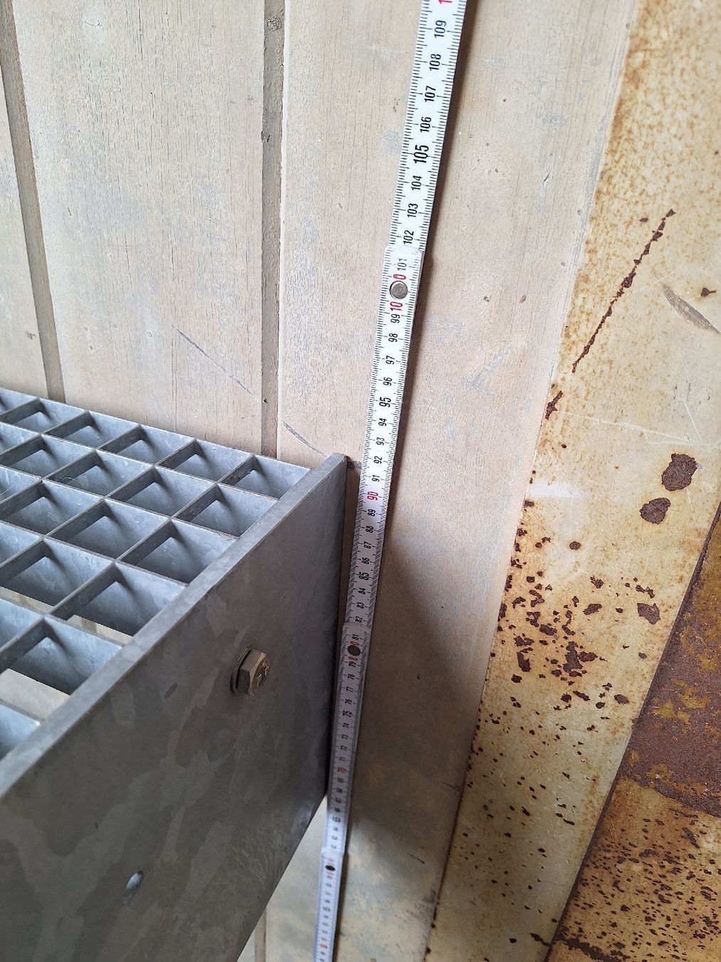 Treppen: Metalltreppe Stahltreppe Verzinkt Neu Robust 5 Stufen – Neu (gemäss Beschreibung) aus Willisau von Abei 6