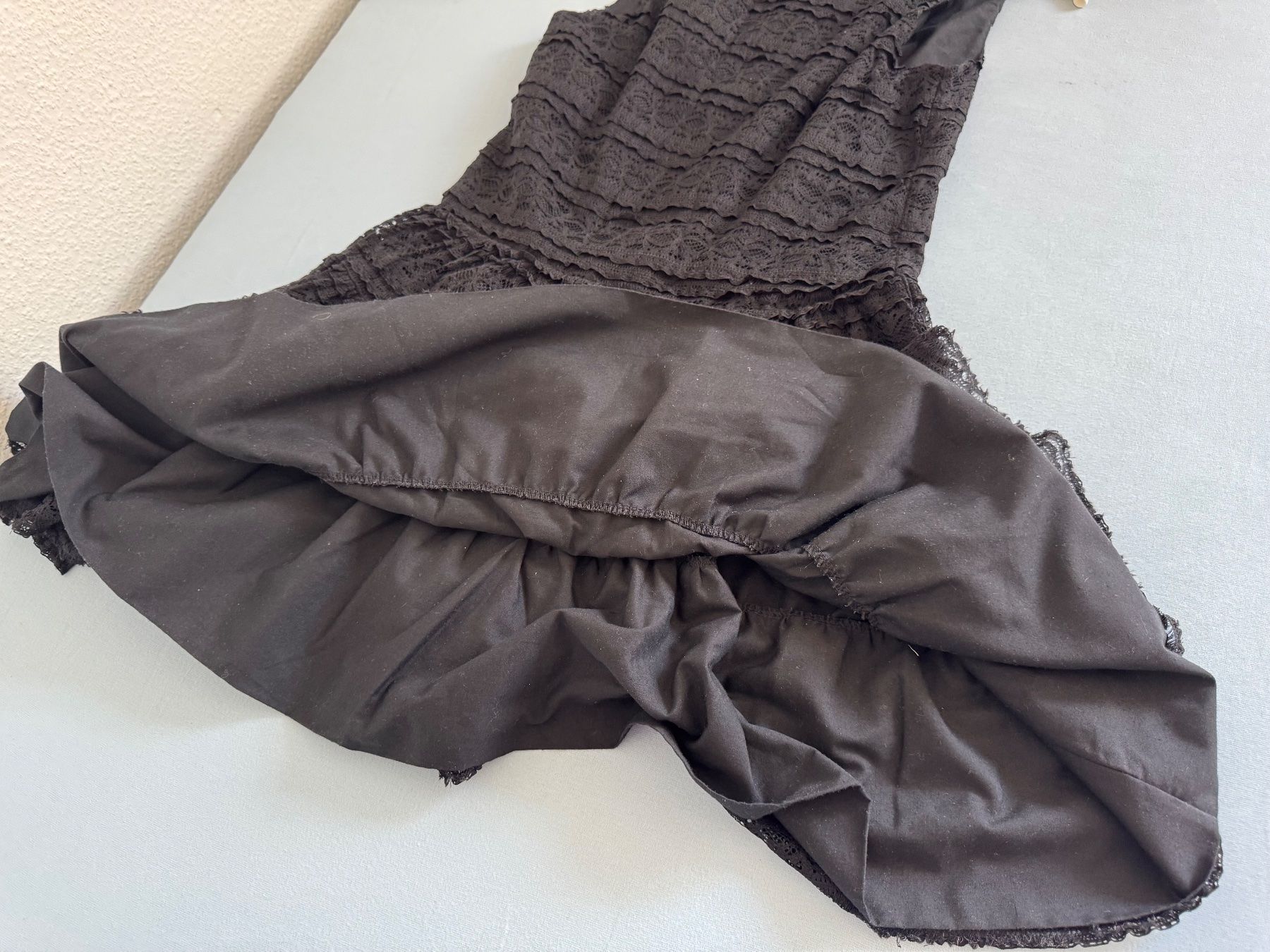 Zara Robes: ZARA BASIC KLEID, GR. S, SCHWARZ, SPANISCHER STIL, ÄRMELLOS – D'occasion à Zürich par rolo66 6