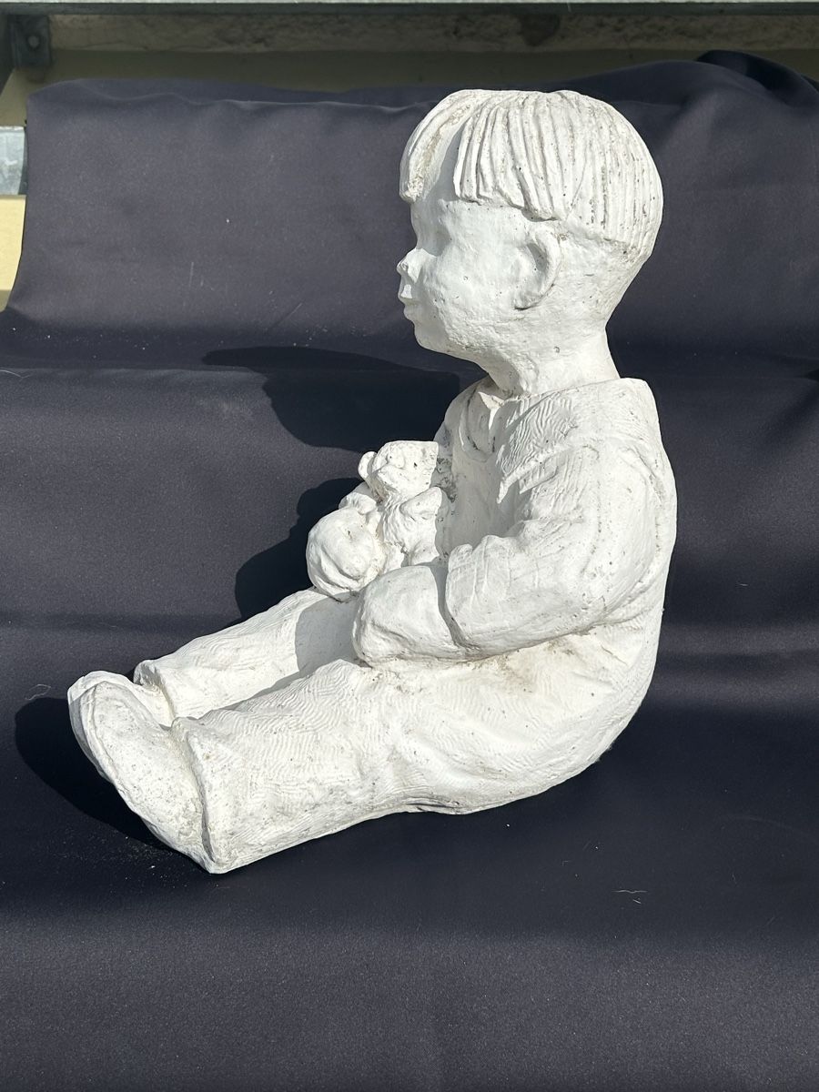 Statuette: Gartenfigur Kind – Usato da Aefligen venduto da Bifi111