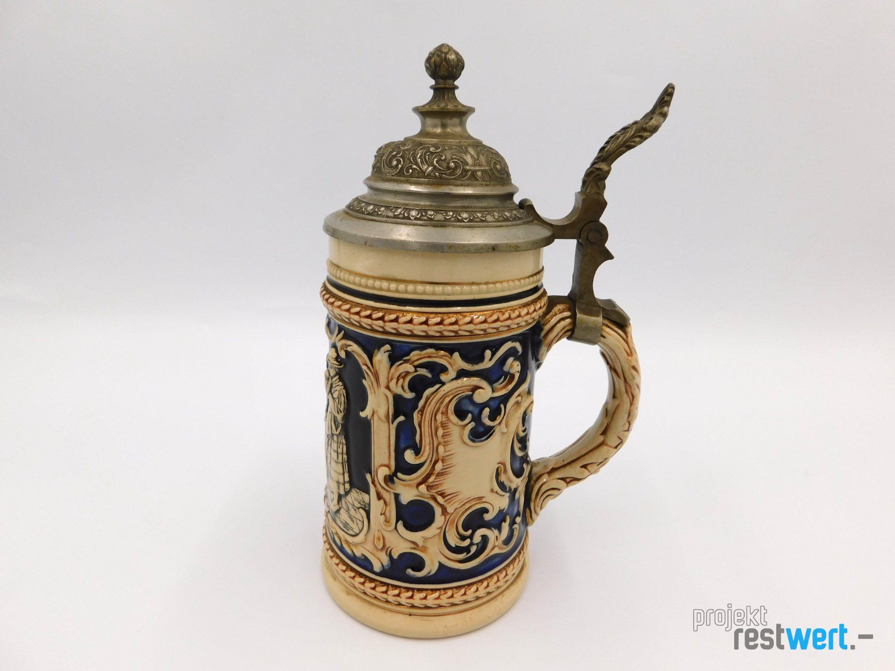 Verres: Bierkrüge mit Zinndeckel – D'occasion à Bülach par restwert_buelach 2