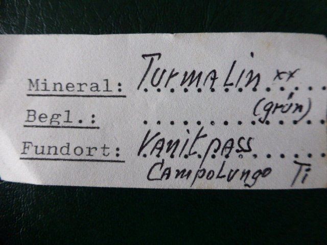 Mineralien & Heilsteine: Turmalin aus dem Tessin – Gebraucht aus Triengen von Nussbaum14 8