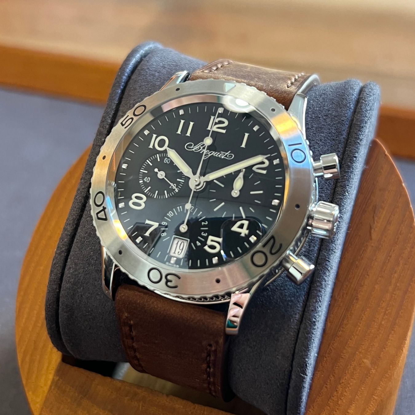 Breguet Orologi: Breguet Type XX Transatlantic Automatic Date 3820 – Usato da Carouge GE venduto da Watchaser 2