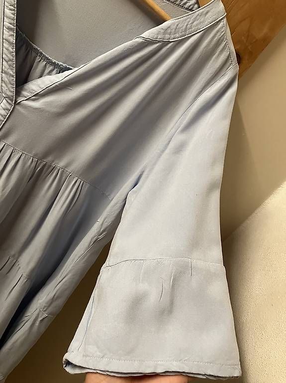 Vestiti: Sommerkleid hellblau Gr.40 – Usato da Brunnadern venduto da Bumlebee 1