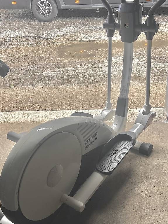 Vélos d'appartement: Kettler vélo elliptique  – D'occasion à Le Noirmont par Leszukis 1