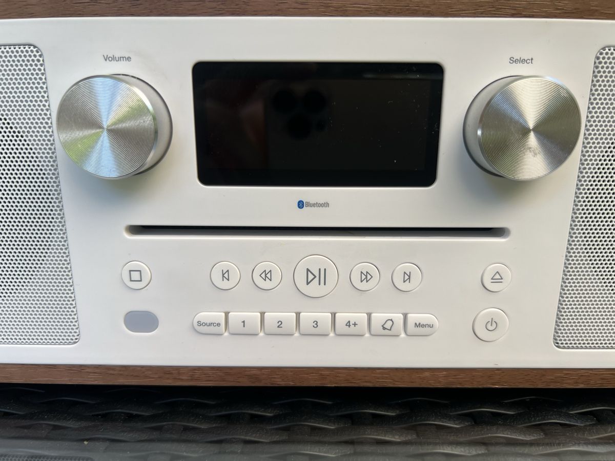 Radio: PURE DAB+ Radio Bluetooth Walnut Wood Good Condition – Usato da Gossau ZH venduto da iulian7 2