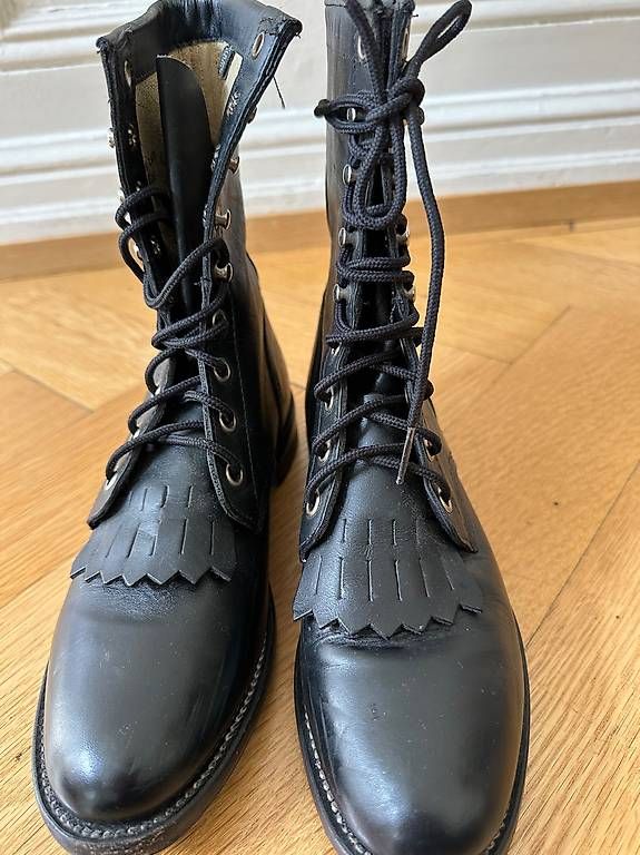 Damenschuhe: Schnürstiefel Leder, 36 – Gebraucht aus Basel von Batu 3