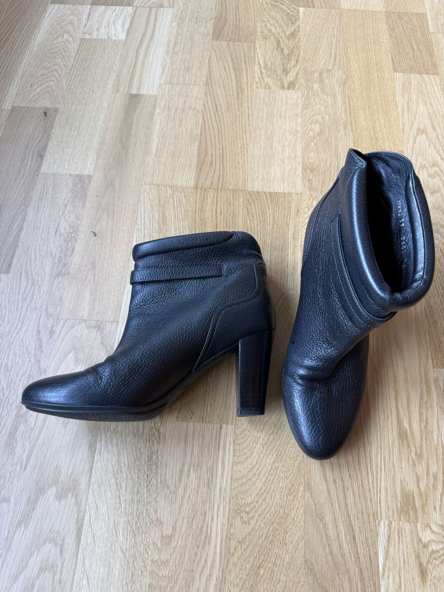 Bally Chaussures femmes: Bally Stiefel – D'occasion à Basel par pet_y7pt 1
