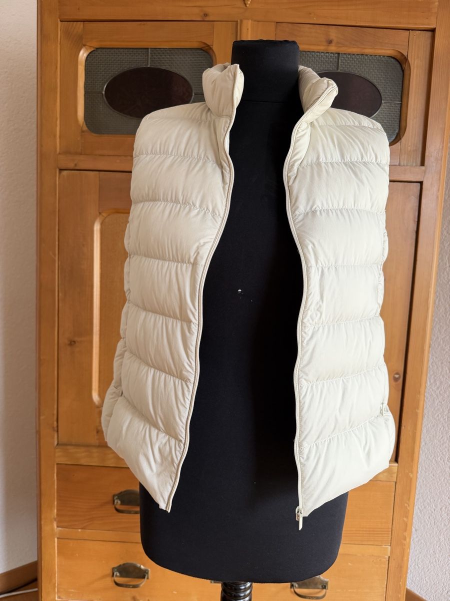 Uniqlo Gilet & Giacche senza maniche: Daunenweste Uniqlo – Usato da Thun venduto da mir_8tjd 2