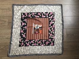 Foulard vintage Louis Féraud Paris automne
