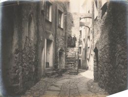 Locarno (TI) – Vicolo medievale con scala esterna