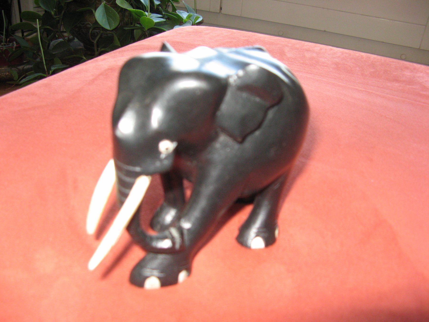 Statuette: Holz Elefant – Usato da Zürich venduto da apil 2