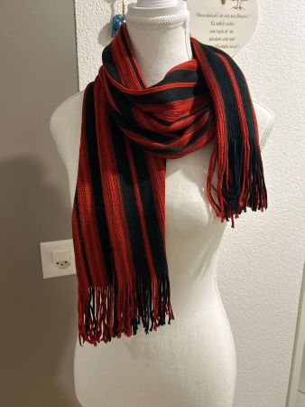 Schal  rot/schwarz  ca. 140 x 25 cm