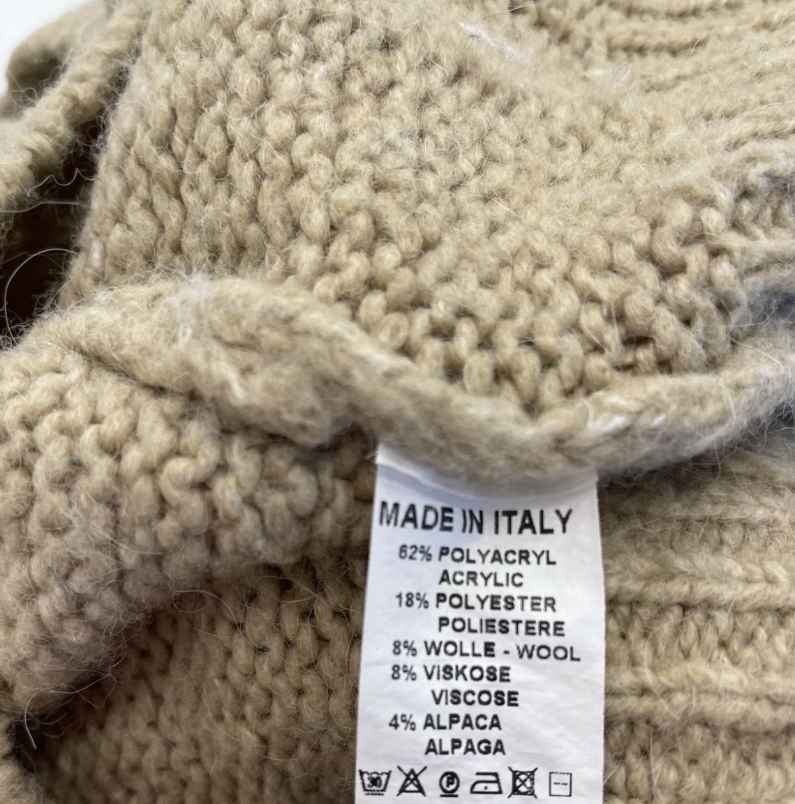 Pullover & Sweatshirts: Warmer Cardigan Strick Over-Size – Gebraucht aus Wichtrach von Adriana222 5