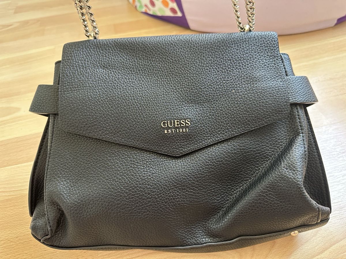 Guess Sacs femmes: Tasche schwarz Guess – Neuf (Voir description) à Zufikon par tam_gfx6