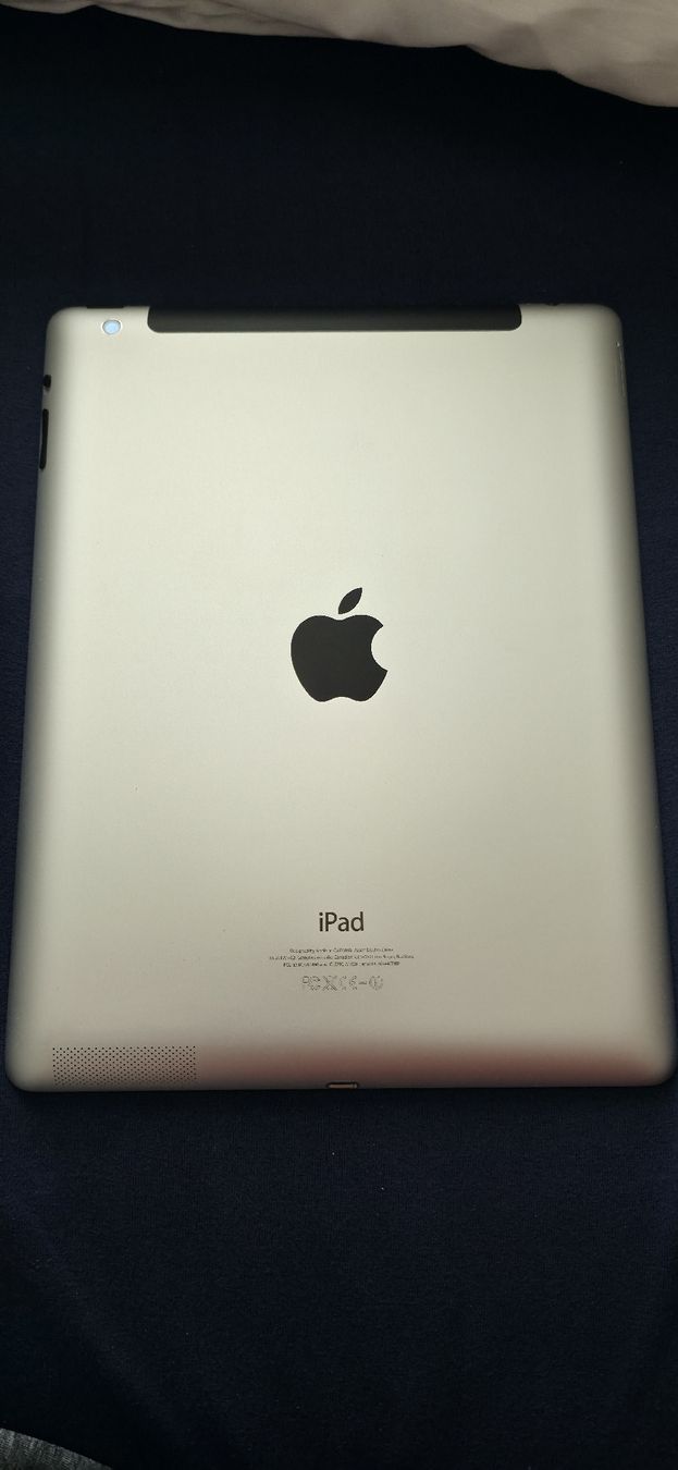 Apple Tablet PC: Apple iPad inklusive Cover - Top Zustand – Gebraucht aus Nassenwil von STS05 1