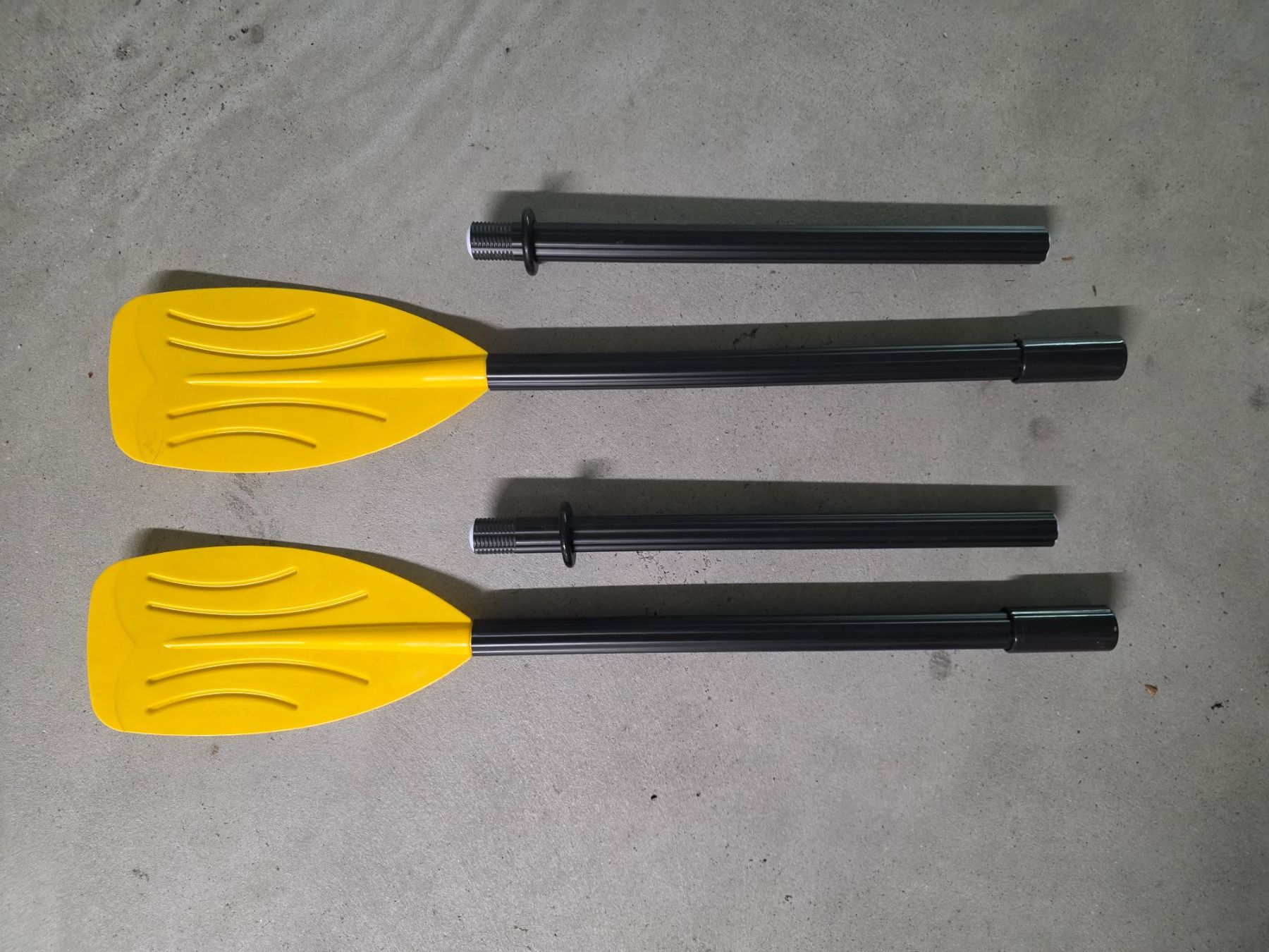Bateaux pneumatiques & canoës: Intex Boat paddle – D'occasion à Buchrain par nunes-jaime